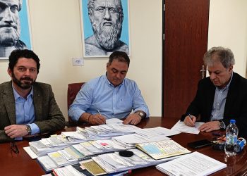 Υπογραφή δύο προγραμματικών συμβάσεων από τον Περιφερειάρχη Γιώργο Αμανατίδη