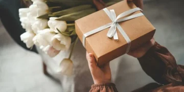 Εορτολόγιο: Ποιοι γιορτάζουν σήμερα 6 Μαρτίου