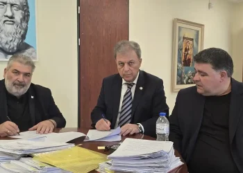 Υπεγράφη η Προγραμματική Σύμβαση για τη συντήρηση της οδού διασύνδεσης της Επαρχιακής Οδού Δυτικής Εορδαίας με τη Δευτερεύουσα Επαρχιακή Οδό Πτολεμαΐδας- Αναρράχης