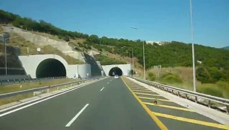 Διακοπή κυκλοφορίας σε τμήμα της Εγνατίας Οδού .