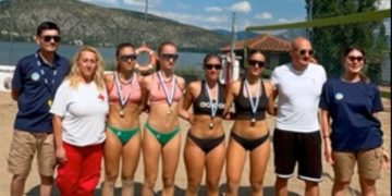 Πρωταθλήτριες για 3η συνεχόμενη χρονιά οι αδερφές Αντωνοπούλου – Αήττητες και στα Final στα Πρωταθλήματα Κ17 & Κ19 BEACH VOLLEY JUNIORS REGIONAL 2025 της ΕΣΠΕΜ.