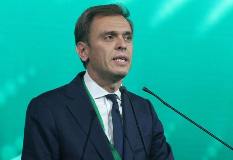 Δημήτρης Μάντζος: «Η κρίση αξιοπρεπούς διαβίωσης στην Ελλάδα απαιτεί δομικές μεταρρυθμίσεις, όχι επιδοματικές πολιτικές εξάρτησης»