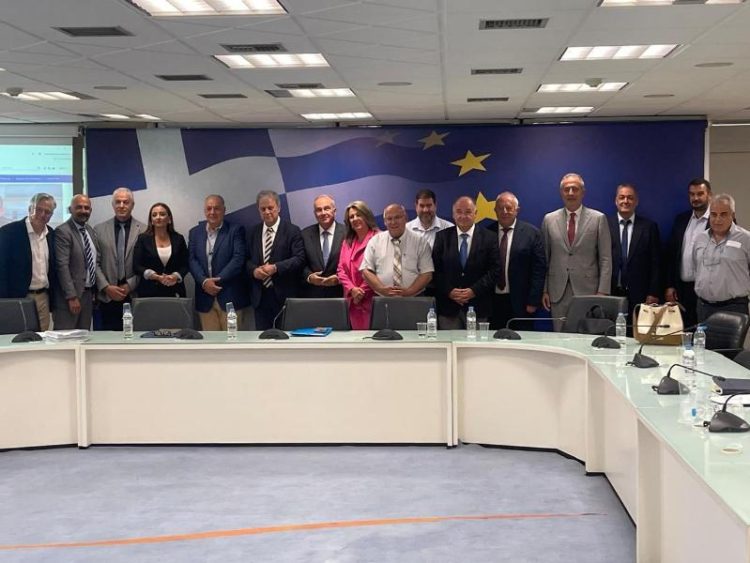 Με στοχευμένα αιτήματα ο Δήμαρχος Γρεβενών, Κυριάκος Ταταρίδης, στις συναντήσεις με κορυφαία κυβερνητικά στελέχη στην Αθήνα.