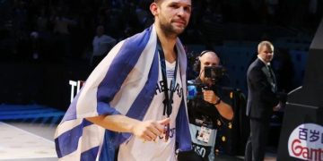 ΠΕΡΗΦΑΝΕΙΑ ΓΙΑ ΤΗΝ ΕΘΝΙΚΗ ΟΜΑΔΑ ΚΑΙ ΓΙΑ ΤΟΝ ΑΡΧΗΓΟ ΤΗΣ ΚΩΣΤΑ ΠΑΠΑΝΙΚΟΛΑΟΥ