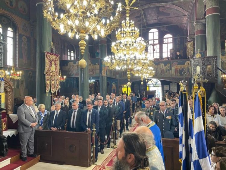 Με λαμπρότητα εορτάστηκαν τα Ελευθέρια της πόλεως των Γρεβενών και η Σύναξη Πάντων των εν Γρεβενοῖς Αγίων