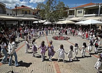 ΑΝΑΒΙΩΣΗ ΤΟΥ ΕΘΙΜΟΥ ΤΩΝ ΛΑΖΑΡΙΝΩΝ ΣΤΗ ΔΕΣΚΑΤΗ