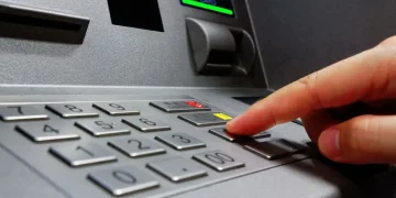 Εξιχνιάσθηκε υπόθεση απάτης και πλαστογραφίας που διαπράχθηκε σε βάρος 32χρονου ημεδαπού,  σε περιοχή της Καστοριάς