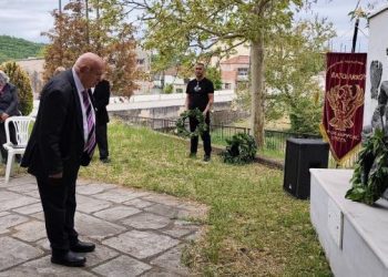 Στις εκδηλώσεις μνήμης για τη Γενοκτονία των Ποντίων σε Κιβωτό, Βατόλακκο και Ελεύθερο Β΄, ο Δήμαρχος Γρεβενών Κυριάκος Ταταρίδης.