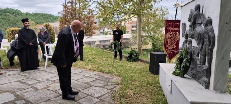 Στις εκδηλώσεις μνήμης για τη Γενοκτονία των Ποντίων σε Κιβωτό, Βατόλακκο και Ελεύθερο Β΄, ο Δήμαρχος Γρεβενών Κυριάκος Ταταρίδης.