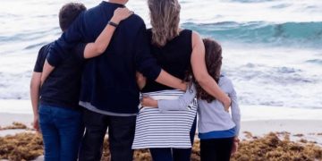 Δεν μεγαλώνουν όλοι οι γονείς τα παιδιά τους με τον ίδιο τρόπο