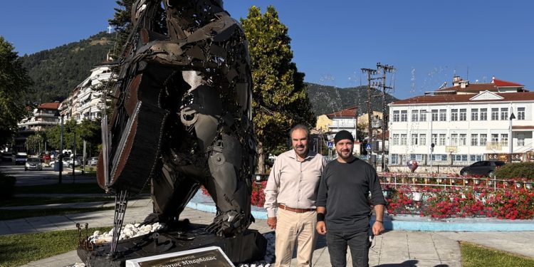 Πρώτη συντήρηση της «Κοντράλτο», του εμβληματικού γλυπτού στην είσοδο της Φλώρινας