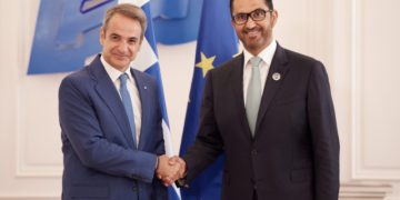 Συνάντηση του Πρωθυπουργού Κυριάκου Μητσοτάκη με τον Υπουργό Βιομηχανίας και Προηγμένης Τεχνολογίας των Ηνωμένων Αραβικών Εμιράτων Sultan Al Jaber