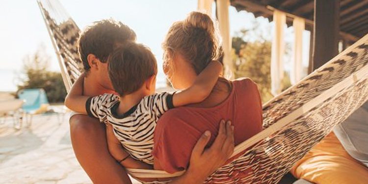 Οι καλοκαιρινές διακοπές είναι μια ευκαιρία να ξανασυναντήσουμε τα παιδιά μας