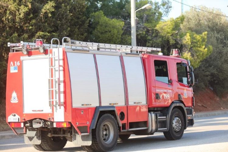 Γρεβενά: Πυρκαγιά σε δασική έκταση στο Περιβόλι – Συνδράμει και ένα ελικόπτερο