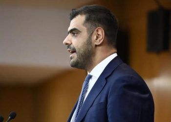 «Παράθυρο» Μαρινάκη για σταδιακή κατάργηση των τεκμηρίων