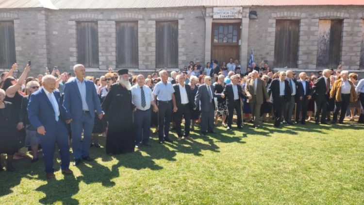 Η Σαμαρίνα χόρεψε τον «Τσιάτσιο» και τίμησε τις ρίζες της.