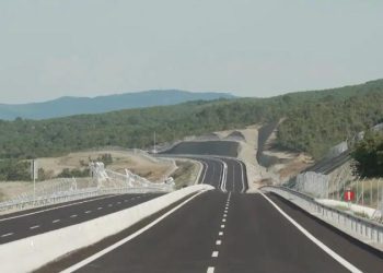 Κυκλοφοριακές ρυθμίσεις διαρκείας στον Ε65, έναν μήνα μετά τα εγκαίνια