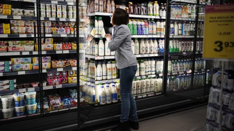 Μειώσεις τιμών στα σούπερ μάρκετ από 31 Αυγούστου, ποια προϊόντα μπαίνουν στη λίστα