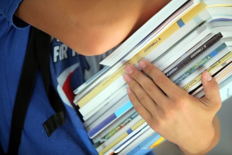 Πολλαπλό Βιβλίο: Τι αλλάζει στα σχολεία και τι πρέπει να γνωρίζουν οι μαθητές