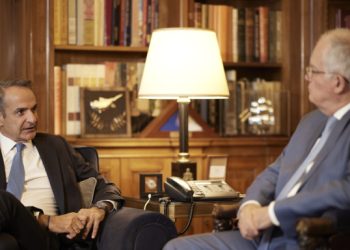 Δηλώσεις του Προέδρου της Δημοκρατίας Κωνσταντίνου Τασούλα και του Πρωθυπουργού Κυριάκου Μητσοτάκη κατά την έναρξη της συνάντησής τους στο Προεδρικό Μέγαρο