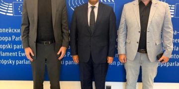 Συνάντηση Ν. Παπανδρέου και Σ. Αρναούτογλου με τον Αιγύπτιο πρέσβη για τη Μονή του Σινά