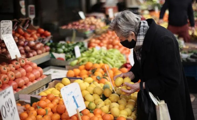 Eurostat: Η Ελλάδα στις τελευταίες θέσεις της ΕΕ σε εισόδημα και αγοραστική δύναμη