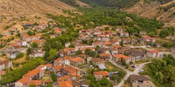 Σε 8 περιοχές επεκτείνεται το πρόγραμμα επιδότησης έως €10.000 για μόνιμη εγκατάσταση στην περιφέρεια: Ποιοι μπορούν να ενταχθούν