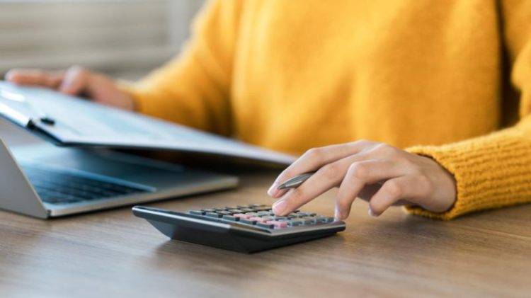 Επτά ελαφρύνσεις για επαγγελματίες το 2027, κέρδη για 9 στους 10, δείτε παραδείγματα