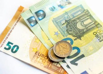 Επίδομα 200€ από τον ΕΟΠΥΥ: Ξεκίνησαν οι αιτήσεις – Ποιοι είναι οι δικαιούχοι