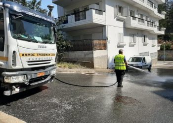 Δήμος Γρεβενών: Ανακοίνωση για το πλύσιμο των κεντρικών οδικών αρτηριών της πόλης.