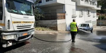 Δήμος Γρεβενών: Ανακοίνωση για το πλύσιμο των κεντρικών οδικών αρτηριών της πόλης.