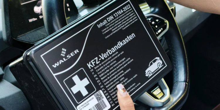 Τι αλλάζει στο φαρμακείο αυτοκινήτων από το 2027: Τι θα πρέπει να περιέχει το κιτ πρώτων βοηθειών 