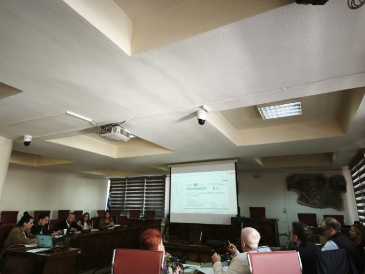 Η πρόσβαση των μικρομεσαίων επιχειρήσεων στην πληροφόρηση και τη συμβουλευτική υποστήριξη στο επίκεντρο της 5ης συνάντησης ενδιαφερόμενων φορέων του έργου COMMIT