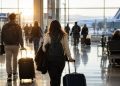 Αεροπορικά ταξίδια: «On air» οι νέοι κανόνες της ΕΕ – Οι 25 μεγάλες αλλαγές και τα νέα δικαιώματα των επιβατών