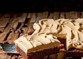 Cookie και brownie δύο σε ένα