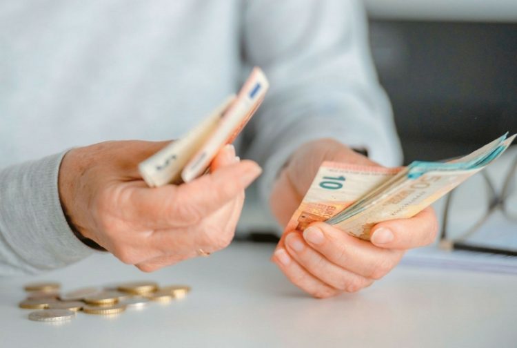Σύνταξη πριν τα 62: Ποιοι παλαιοί ασφαλισμένοι διατηρούν το δικαίωμα εξόδου
