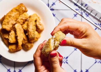 Σπιτικά και εύκολα fishsticks