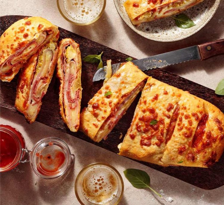 Stromboli pizza (στρόμπολι)